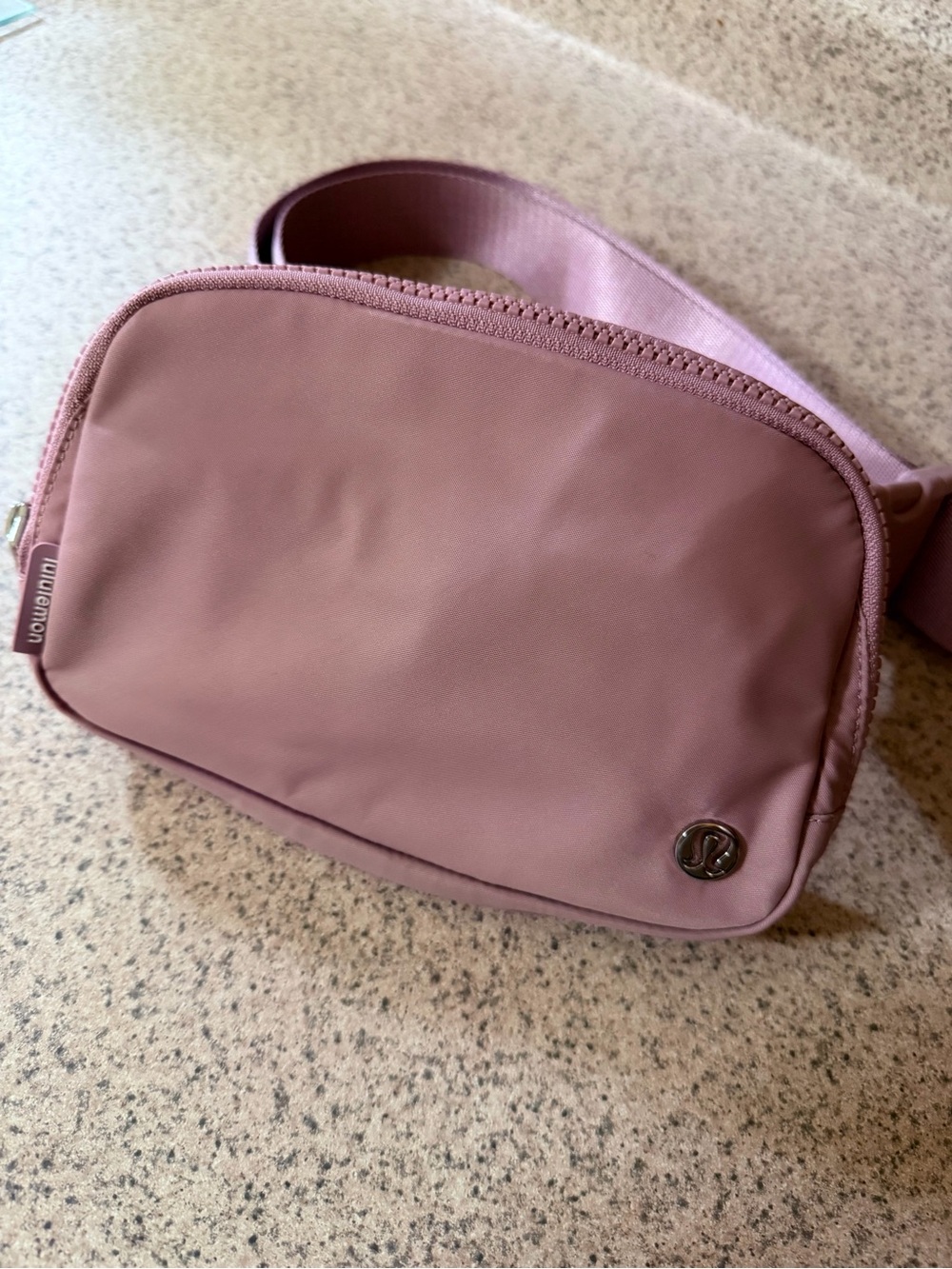NWOT Lululemon Everywhere Belt Bag Dusty Mauve Pink